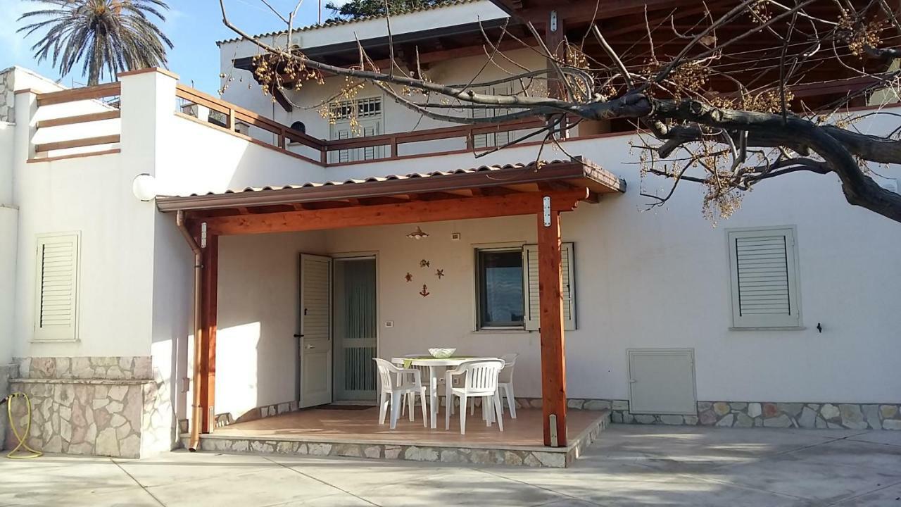 Casa Vacanza Demi Alcamo Marina Bagian luar foto